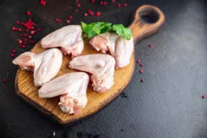 raw chicken wing nutrition